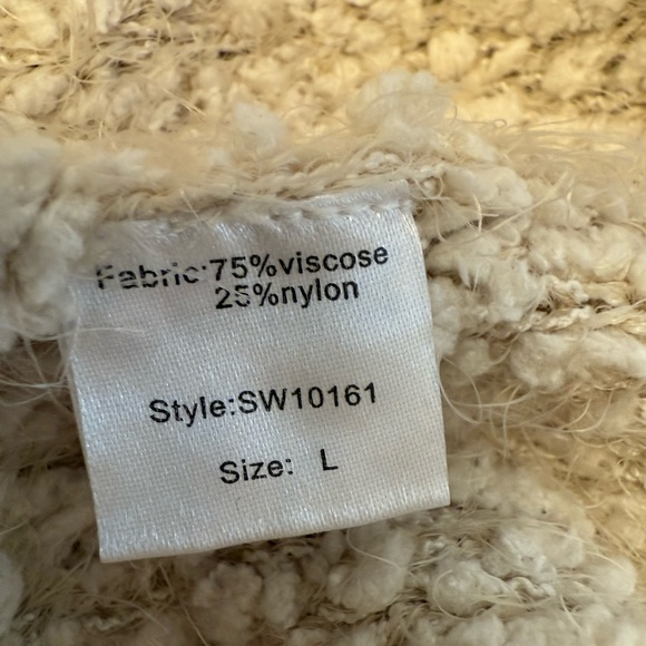 Elan Textured Cream V-Neck Sweater with Hood NWT - Picture 5 of 6